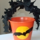 Monday Crafts: how to transform a beach bucket into a trick or treat container for Halloween