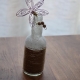 How to decorate a bottle with yarn and salt