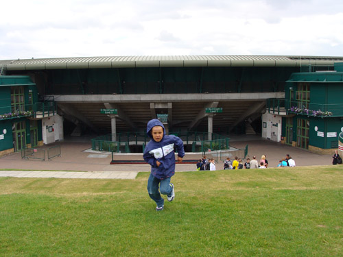 running-on-henman-hill